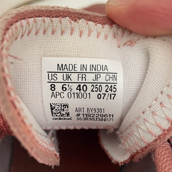 Adidas Flashback Pink Sneaker - Picture 4 of 6